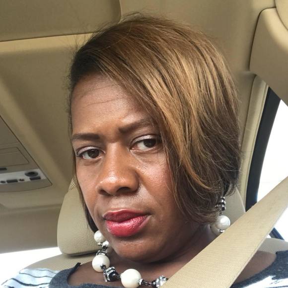 Meet your Posher, Jennifer - Picture 4 of 4